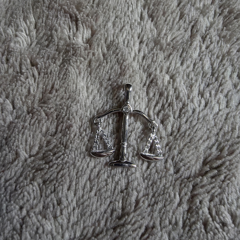 NWOT Awe Inspired Scales of Justice Pendant